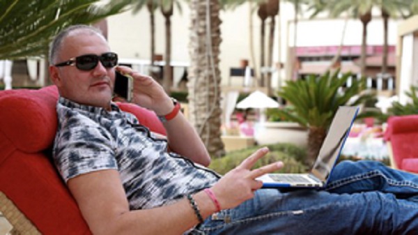 7 Figure Secrets - How To Profit From Internet Like a #BOSS