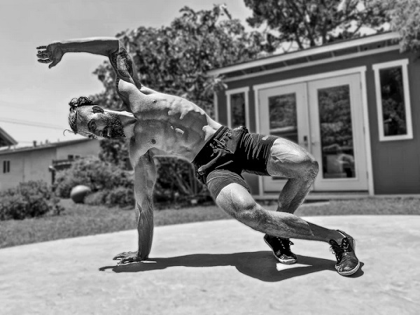 move-strong-now-strength-side
